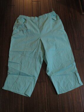 NEW WITH TAGS CD Daniels Women’s 1X Pull On Capris